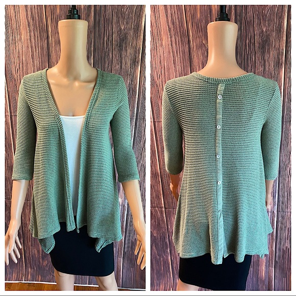 Blue Rain Sweaters - Blue Rain Francesca’s size small sea foam green boho knit comfy cardigan